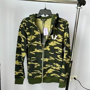 True Religion camouflage size M zip up hoodie